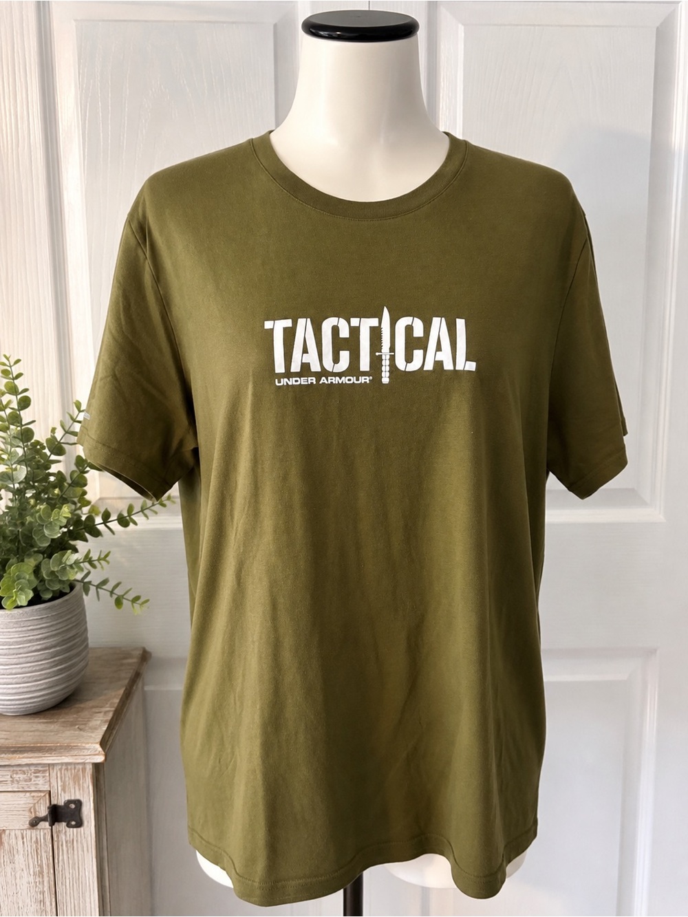 Under Armour Tactical HeatGear Olive Green Graphic Tee XL